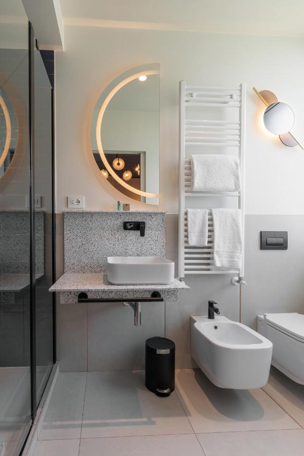 Boutique Hotel Martini 17 Milano Esterno foto